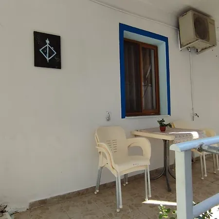 Summer Rooms Affittacamere Himare