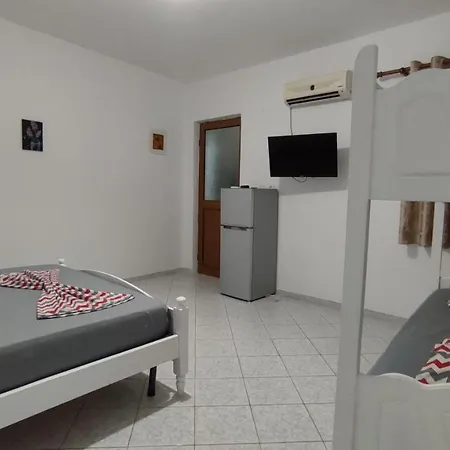 Affittacamere Summer Rooms Himare