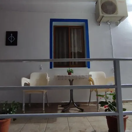 Summer Rooms Affittacamere Himare